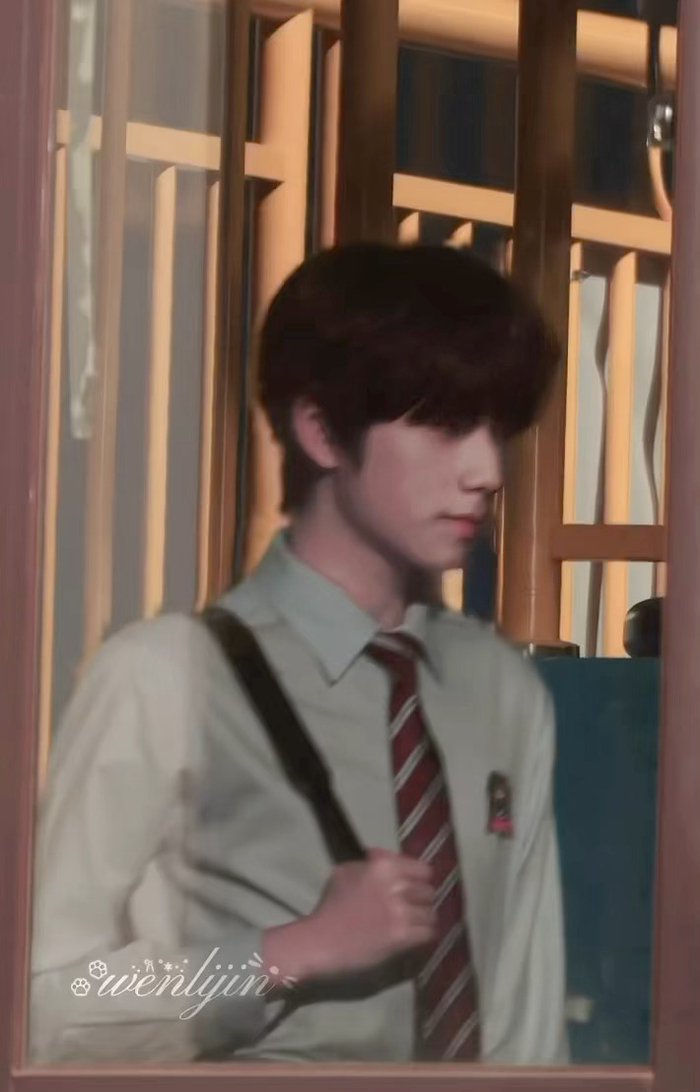 王橹杰付彬言病中坚持续写篮球与音乐梦想|王橹杰角色|少年时代剧情|我们的少年时代2|青春励志|少年热血_新浪体育_新浪新闻